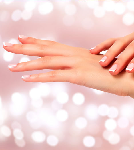 Manos suaves y aterciopeladas con crema de manos onna therapy, productos con ingredientes naturales y veganos.